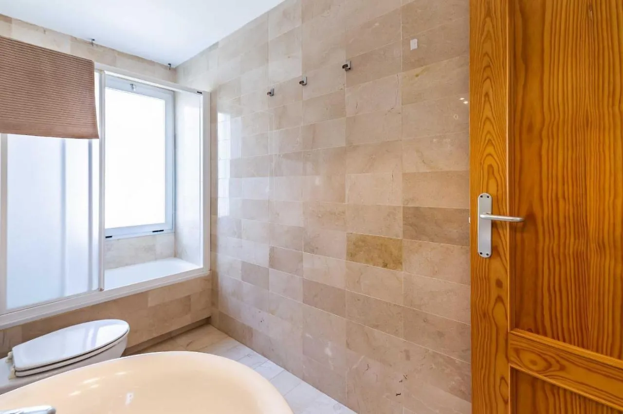 Apartment Fuengirola Los Boliches Paseo Maritimo Rey De Espana Esquina Lope De Vega 1 Dormitorio Mas Sofa Cama Salon Mas Cama Supletoria Spain