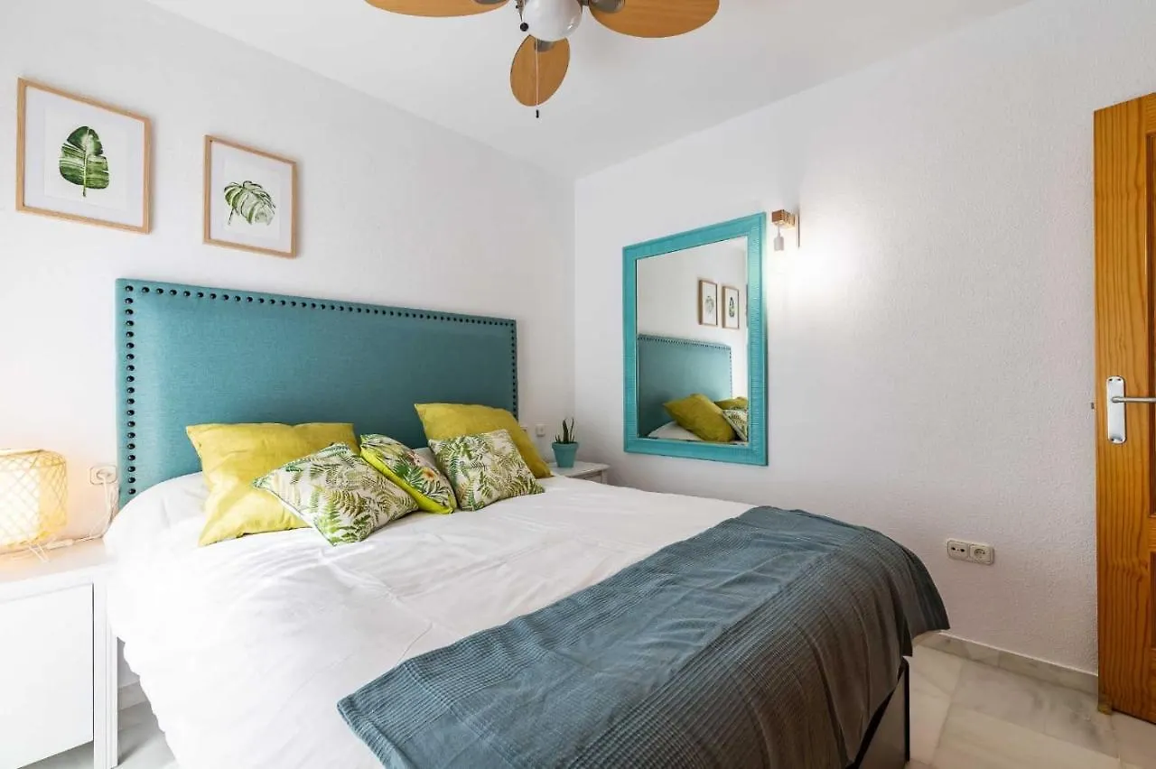 Apartment Fuengirola Los Boliches Paseo Maritimo Rey De Espana Esquina Lope De Vega 1 Dormitorio Mas Sofa Cama Salon Mas Cama Supletoria Spain