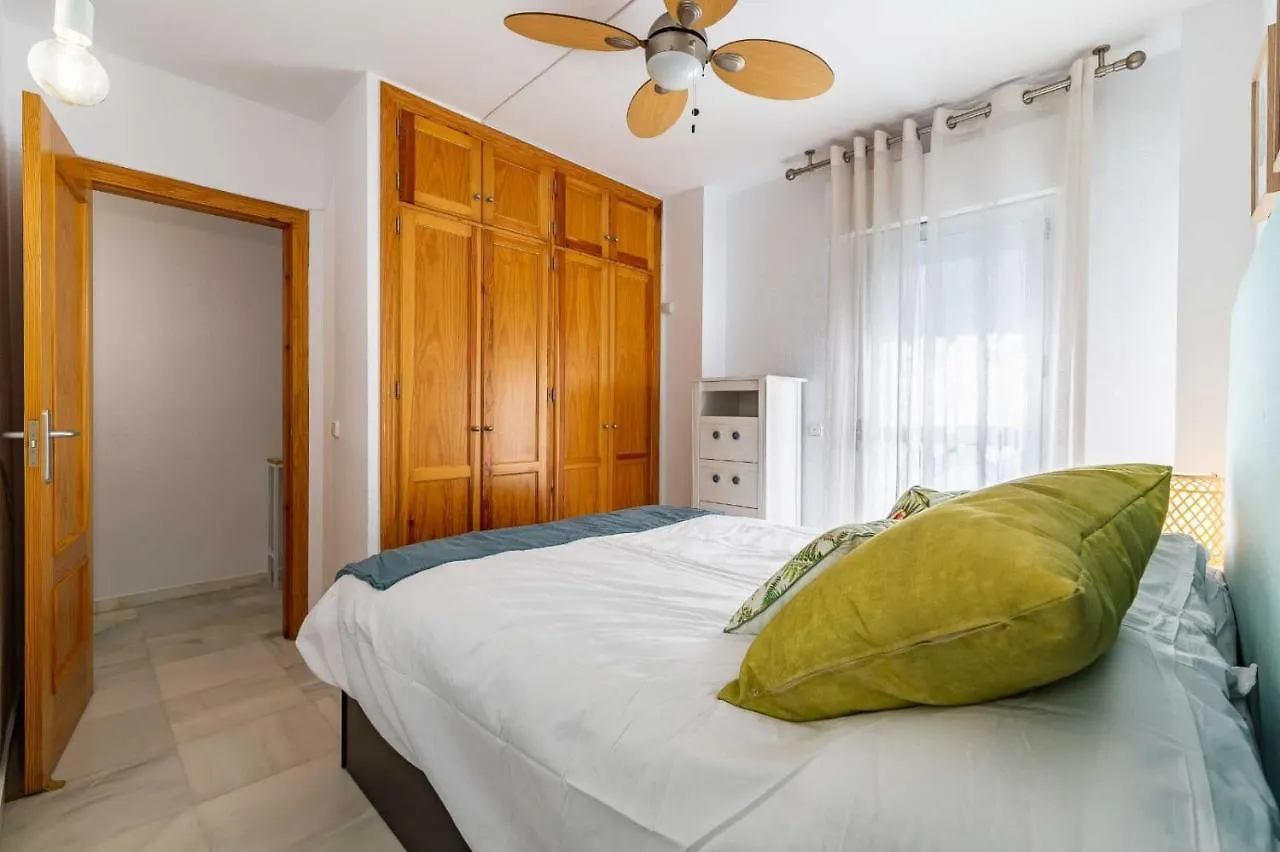 Fuengirola Los Boliches Paseo Maritimo Rey De Espana Esquina Lope De Vega 1 Dormitorio Mas Sofa Cama Salon Mas Cama Supletoria