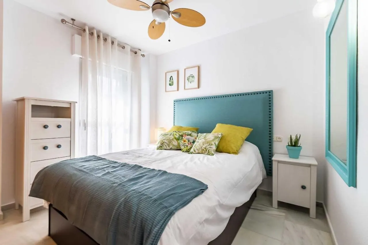 Apartment Fuengirola Los Boliches Paseo Maritimo Rey De Espana Esquina Lope De Vega 1 Dormitorio Mas Sofa Cama Salon Mas Cama Supletoria